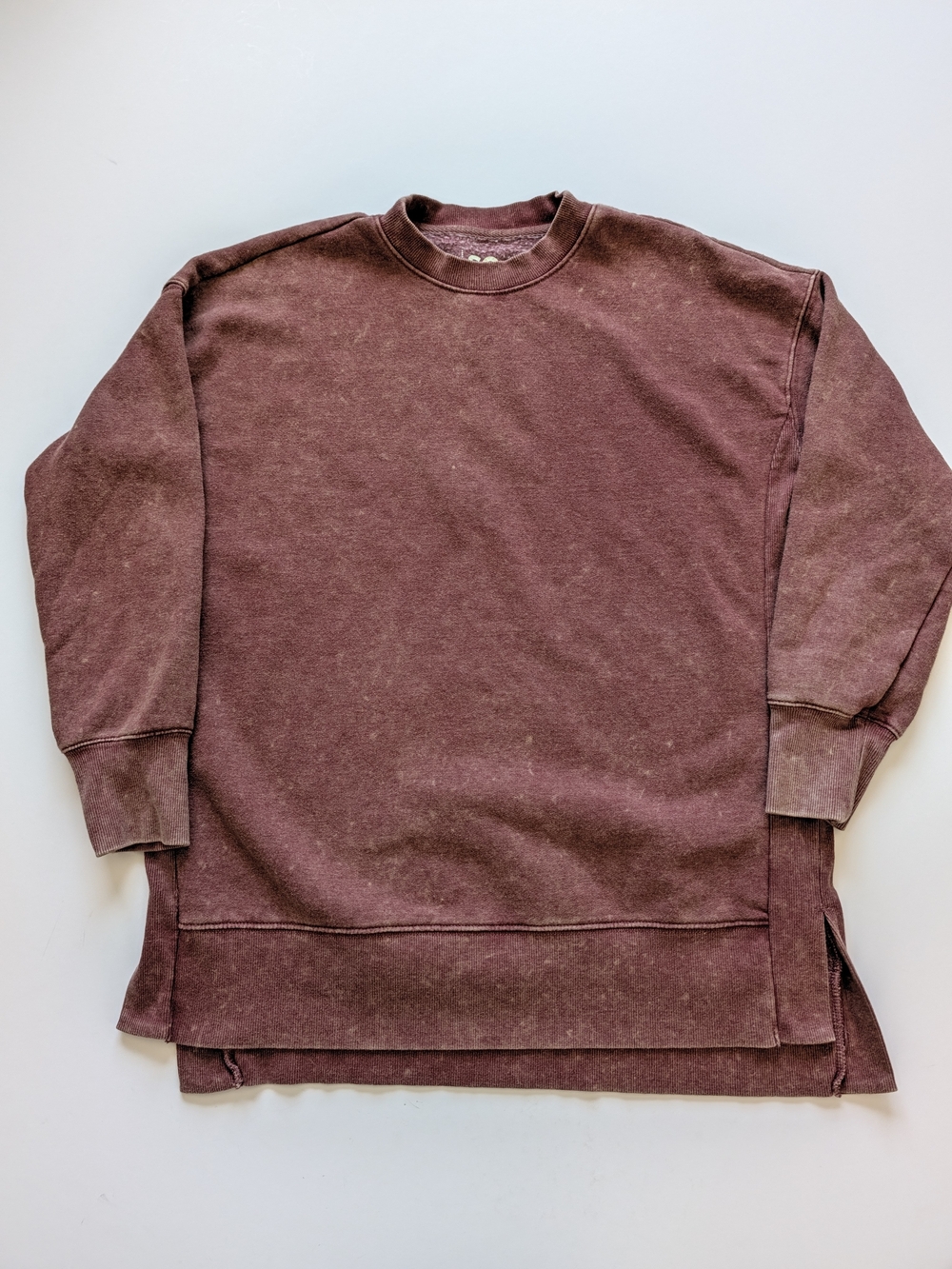 SO The Lounge Life Tunic Sweatshirt Burgundy Acid Wash Women's XS